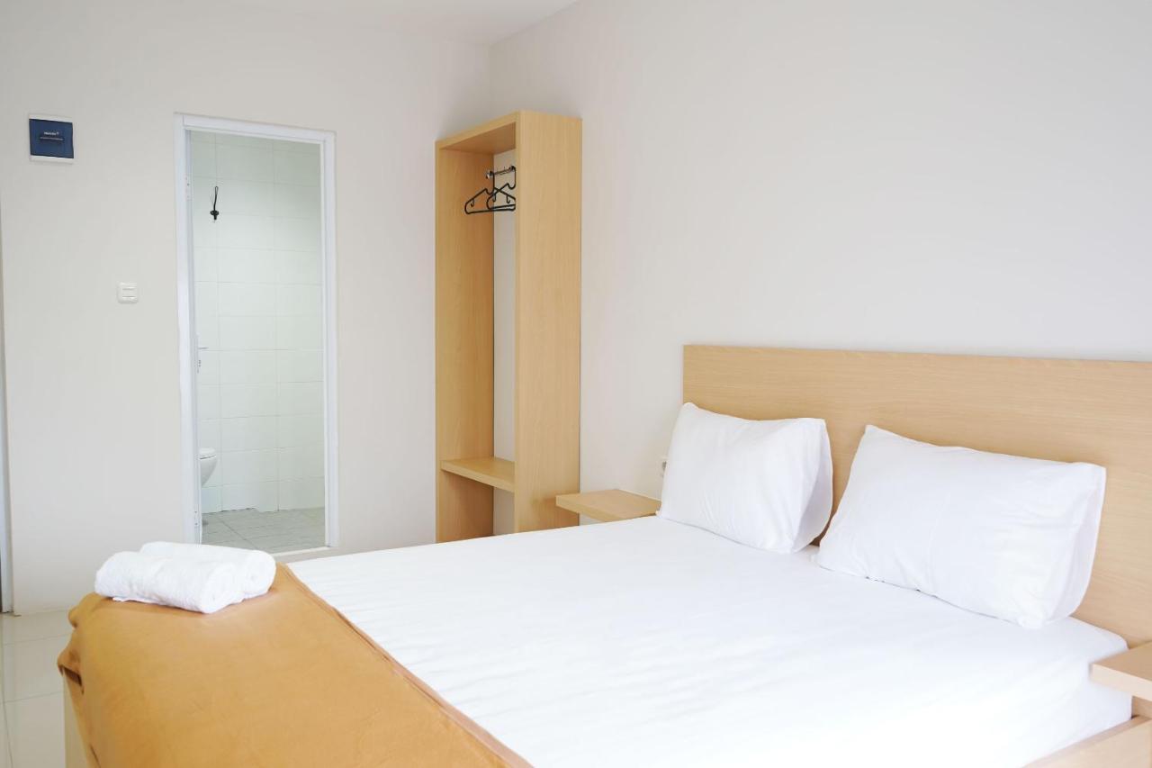 Urooms Senayan Jakarta Exteriör bild