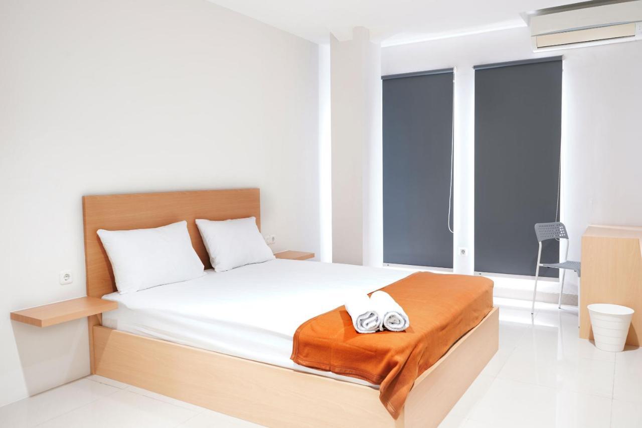 Urooms Senayan Jakarta Exteriör bild