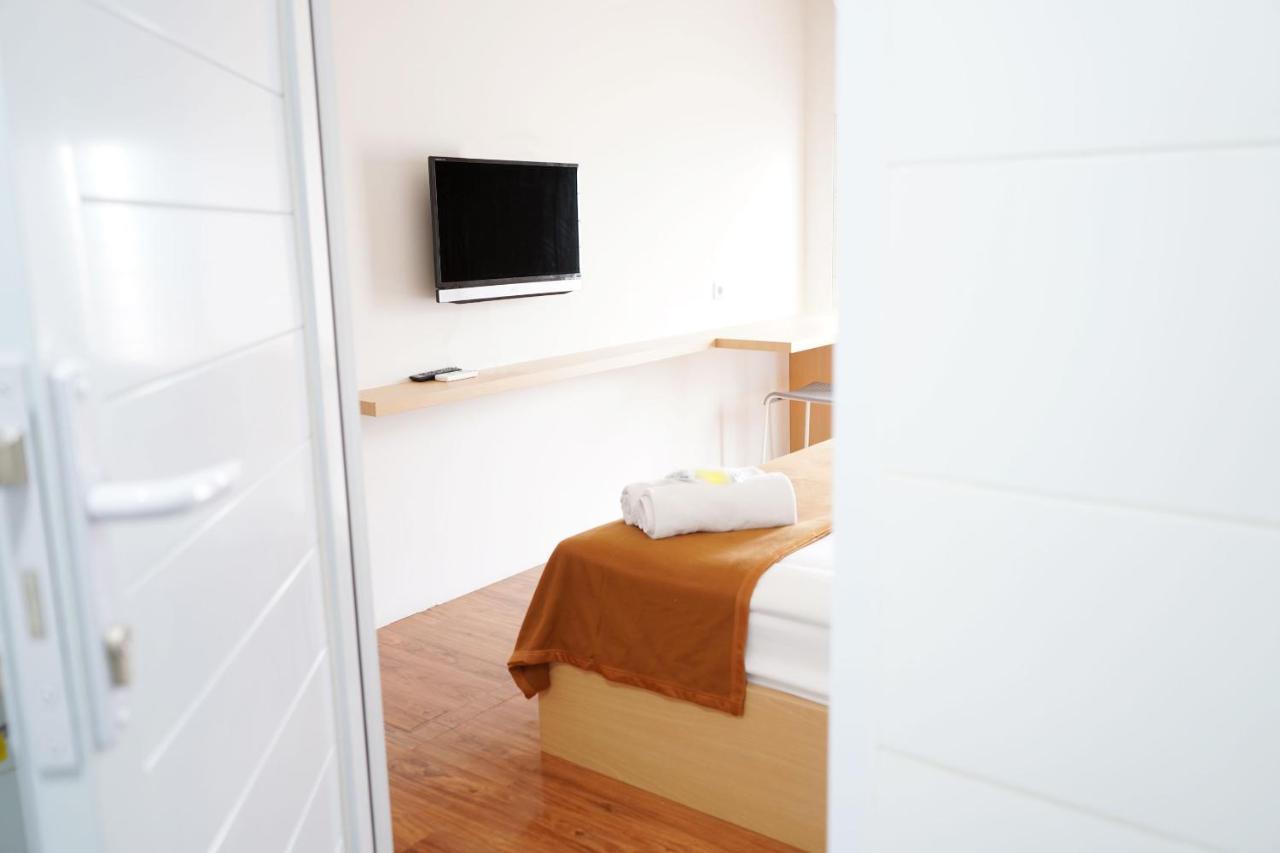 Urooms Senayan Jakarta Exteriör bild